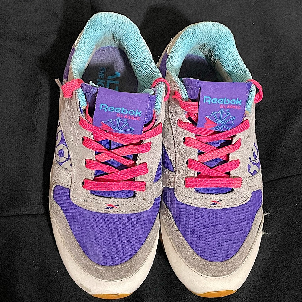 Reebok tennis shoes - Picture 6 of 15